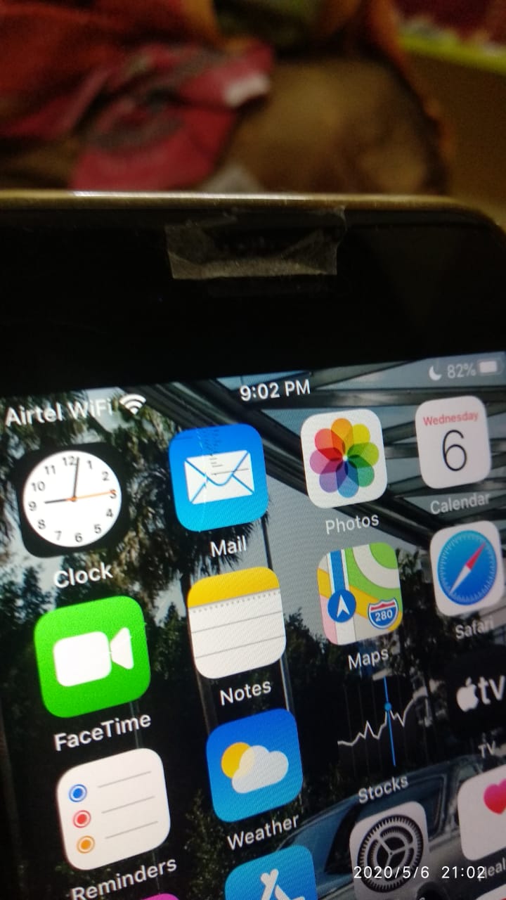 Wierd Black Lines on the display of iPhon… Apple Community
