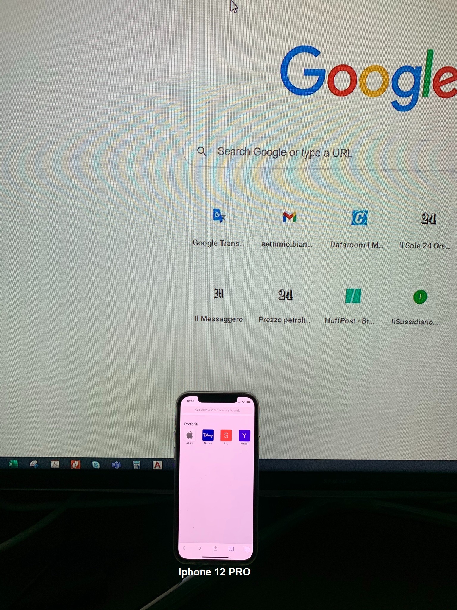 iPhone 12 yellow screen Apple Community