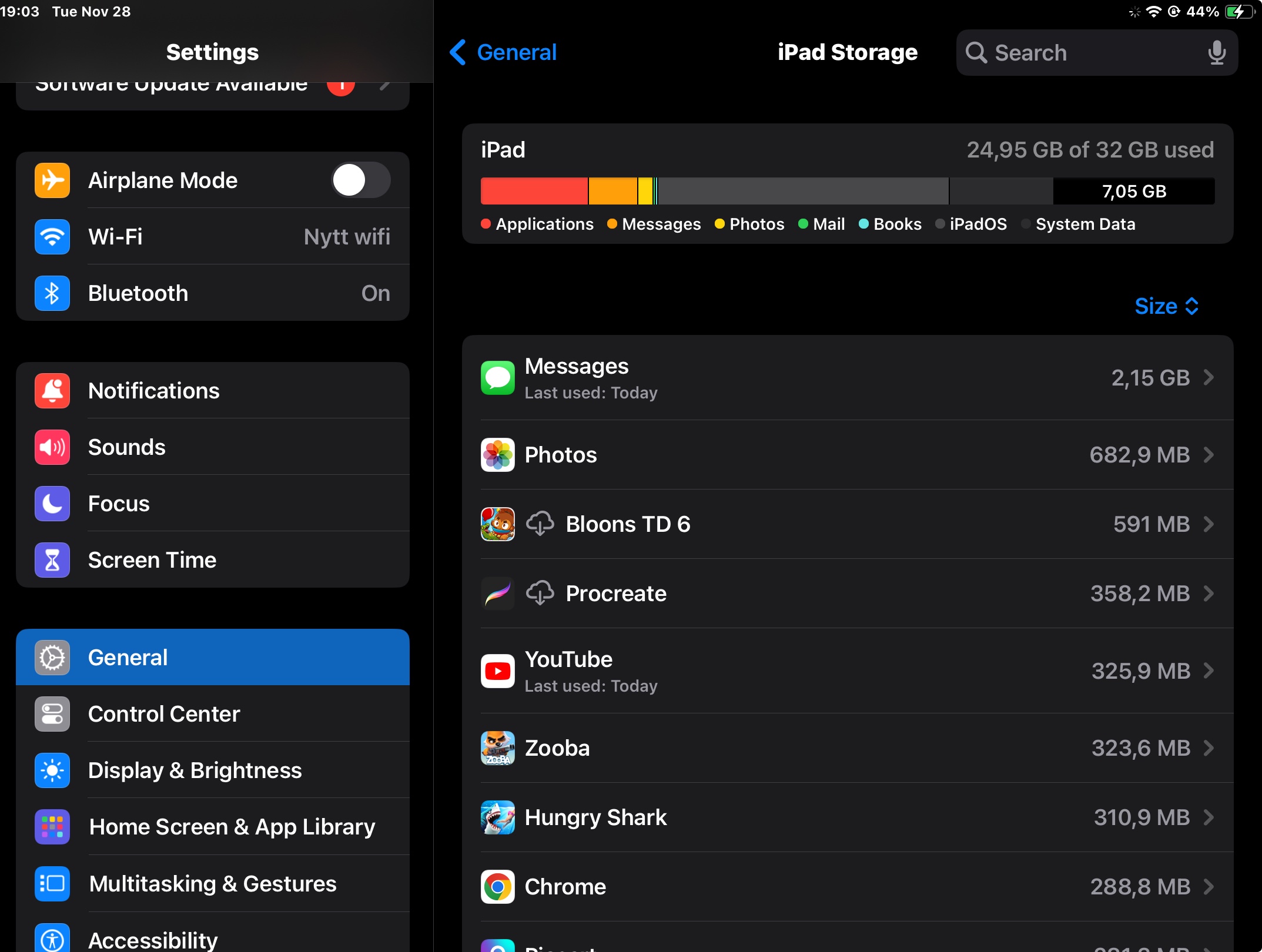 My iPad 8 won't update even while i have … Apple Community