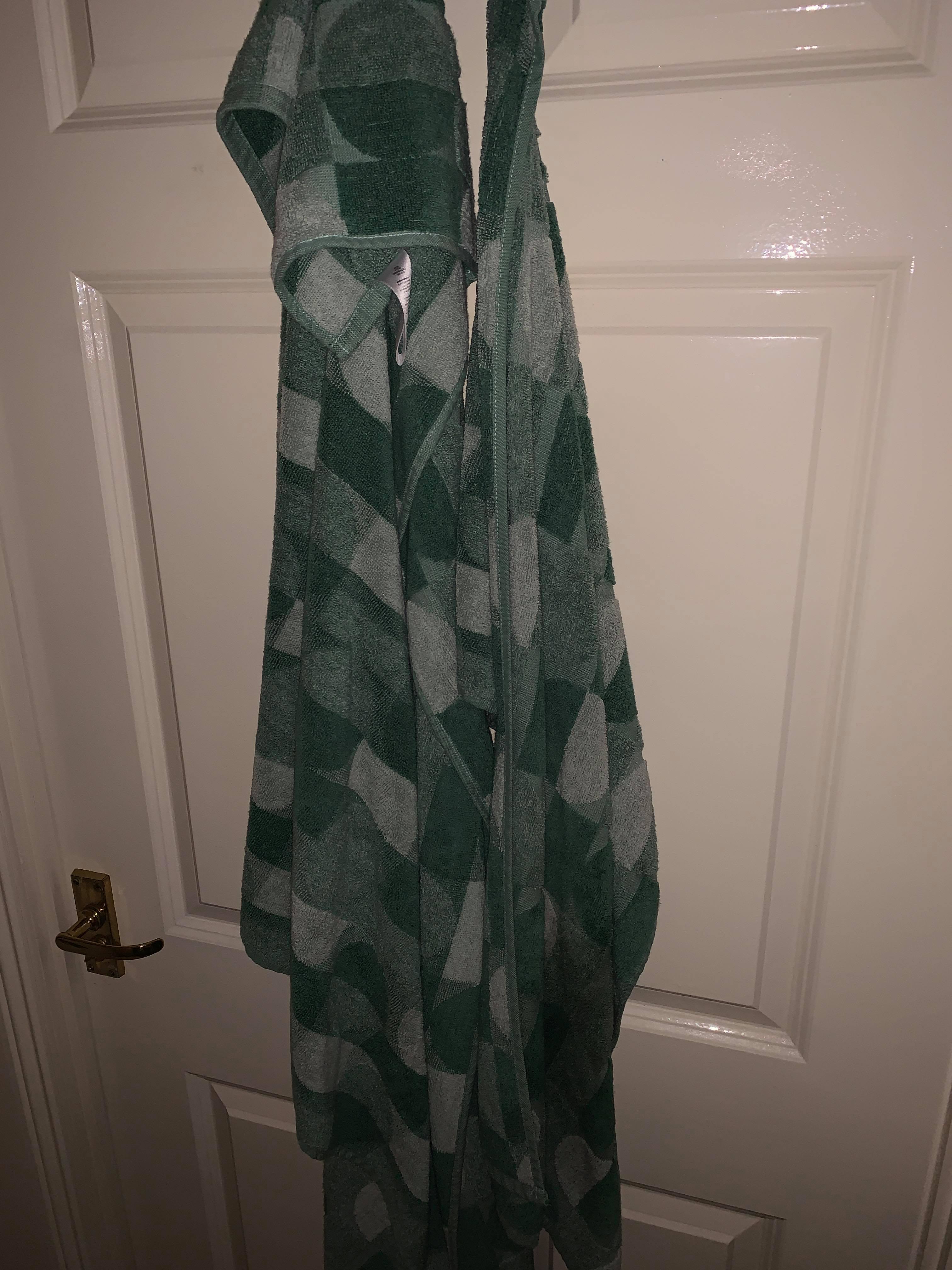 iPhone XS flashlight Apple Community