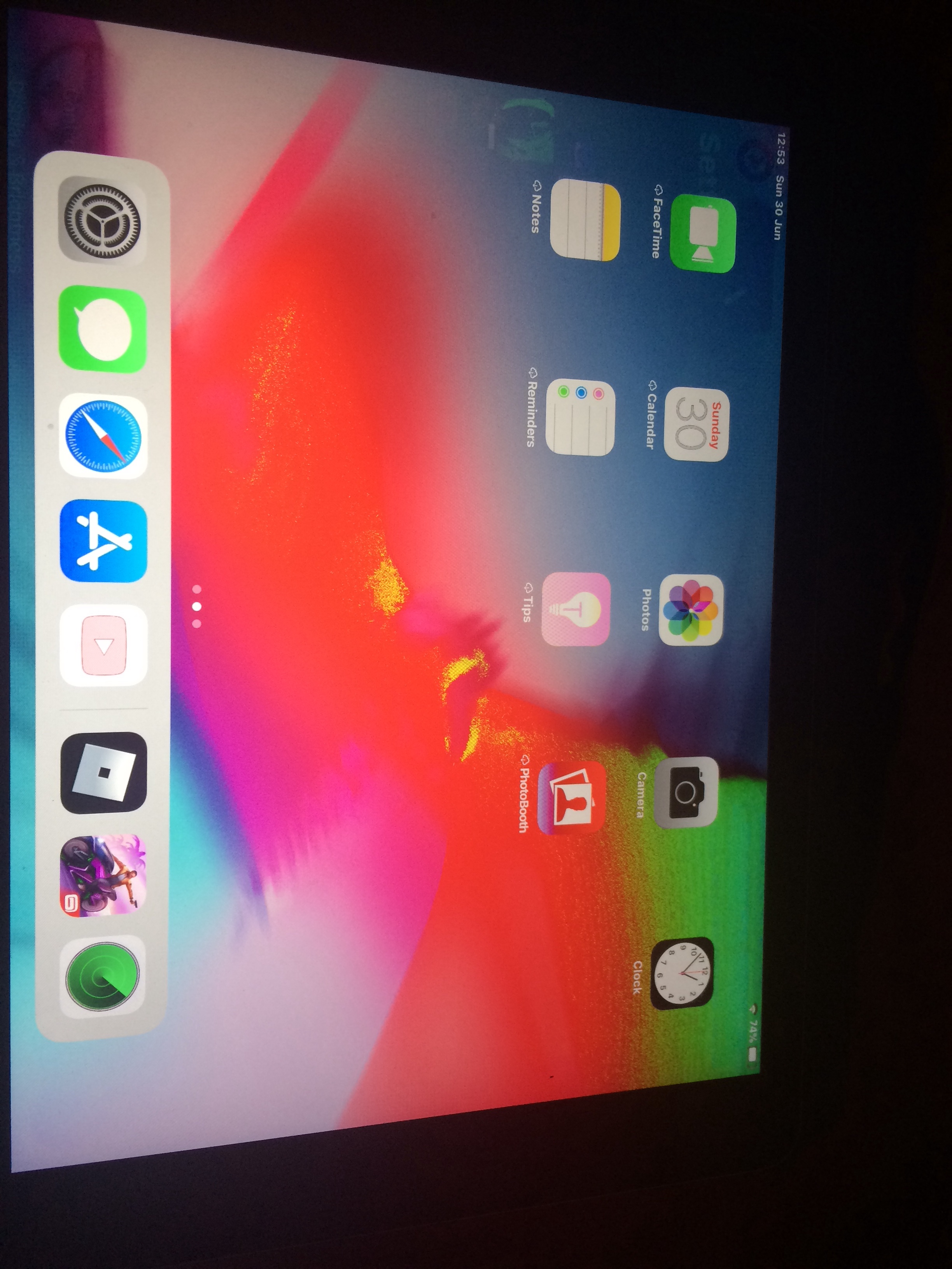 Random colour change Apple Community