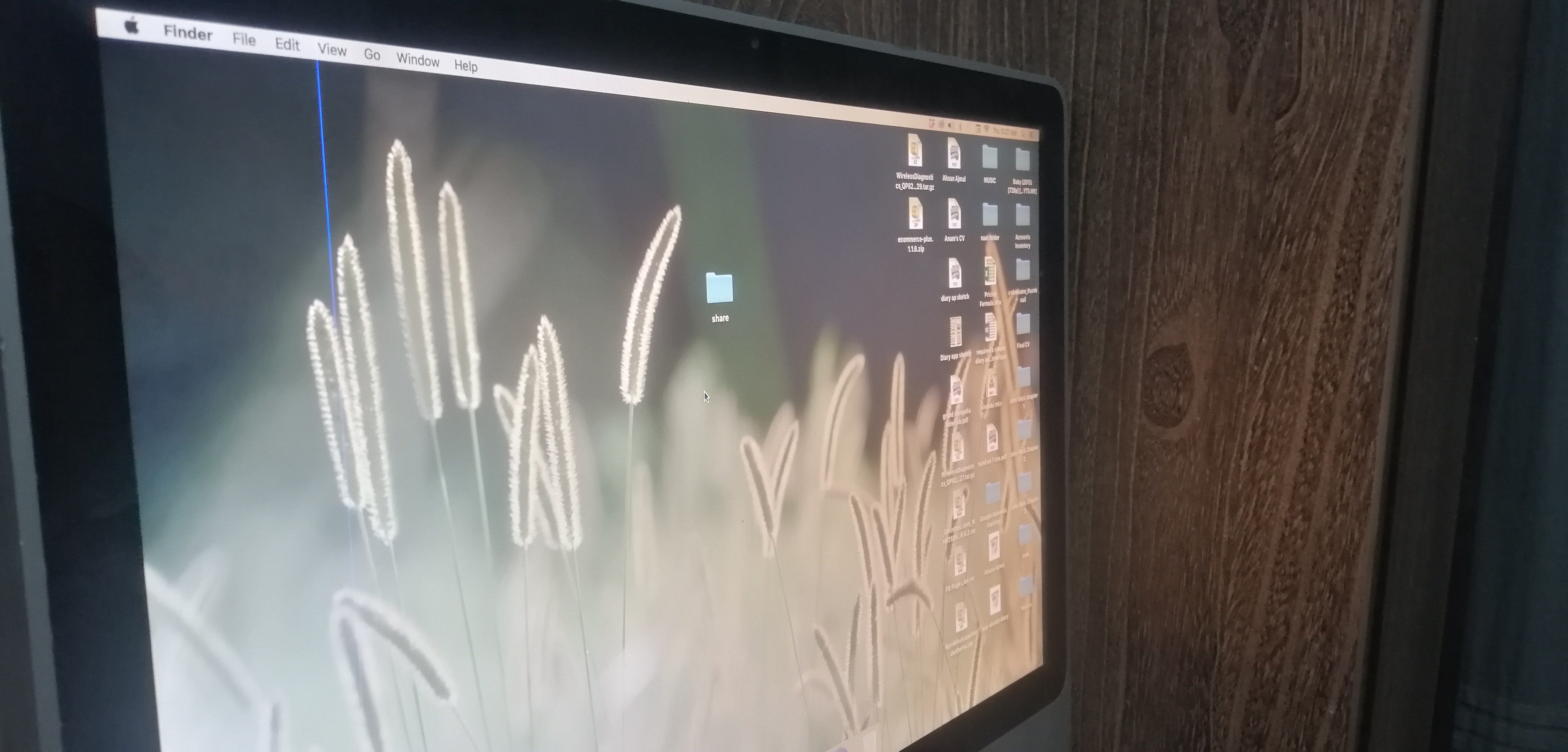 iMac vertical Blue Line on screen Apple Community