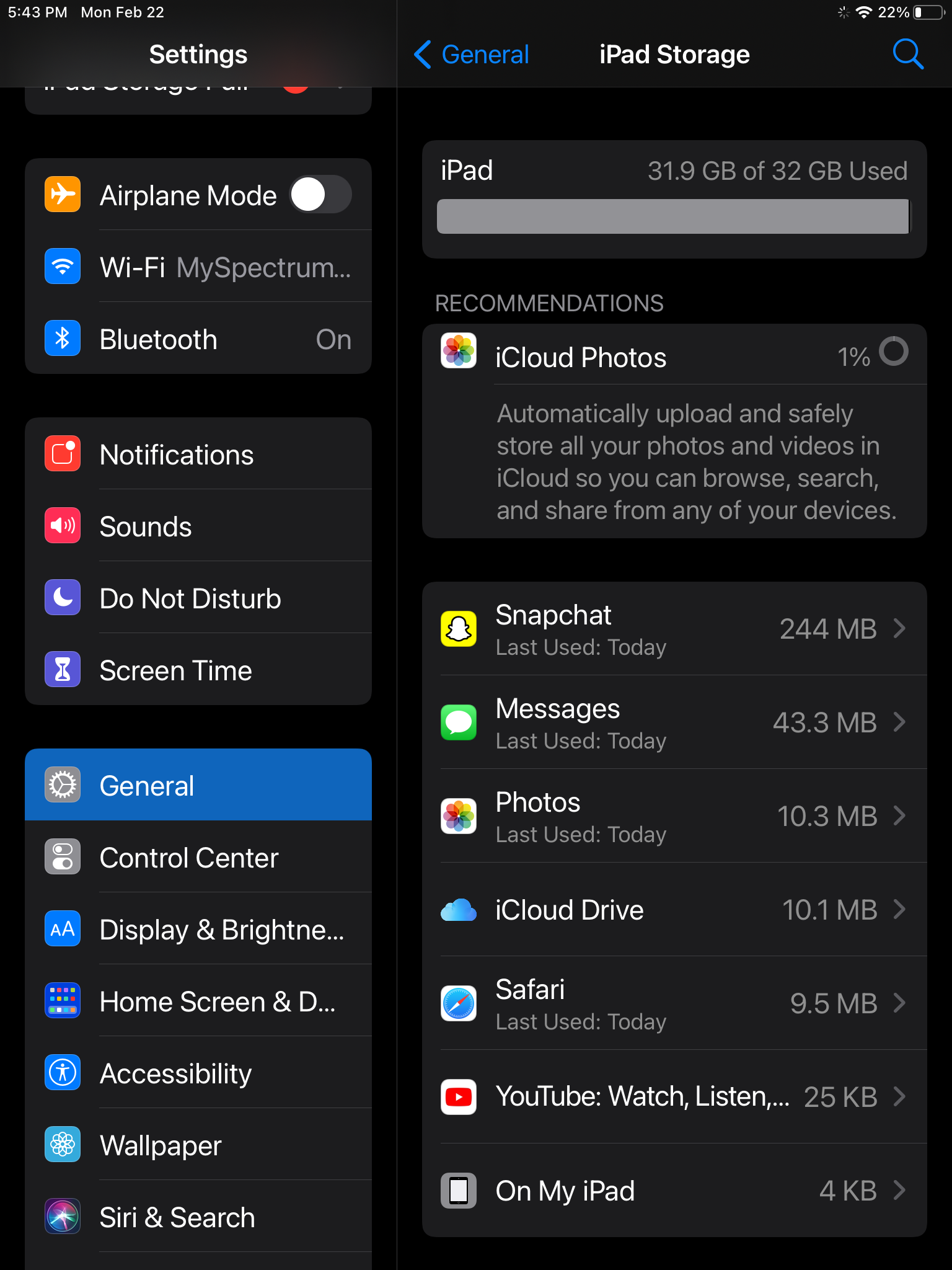 My iPads storage is full when I have 0 ph… Apple Community