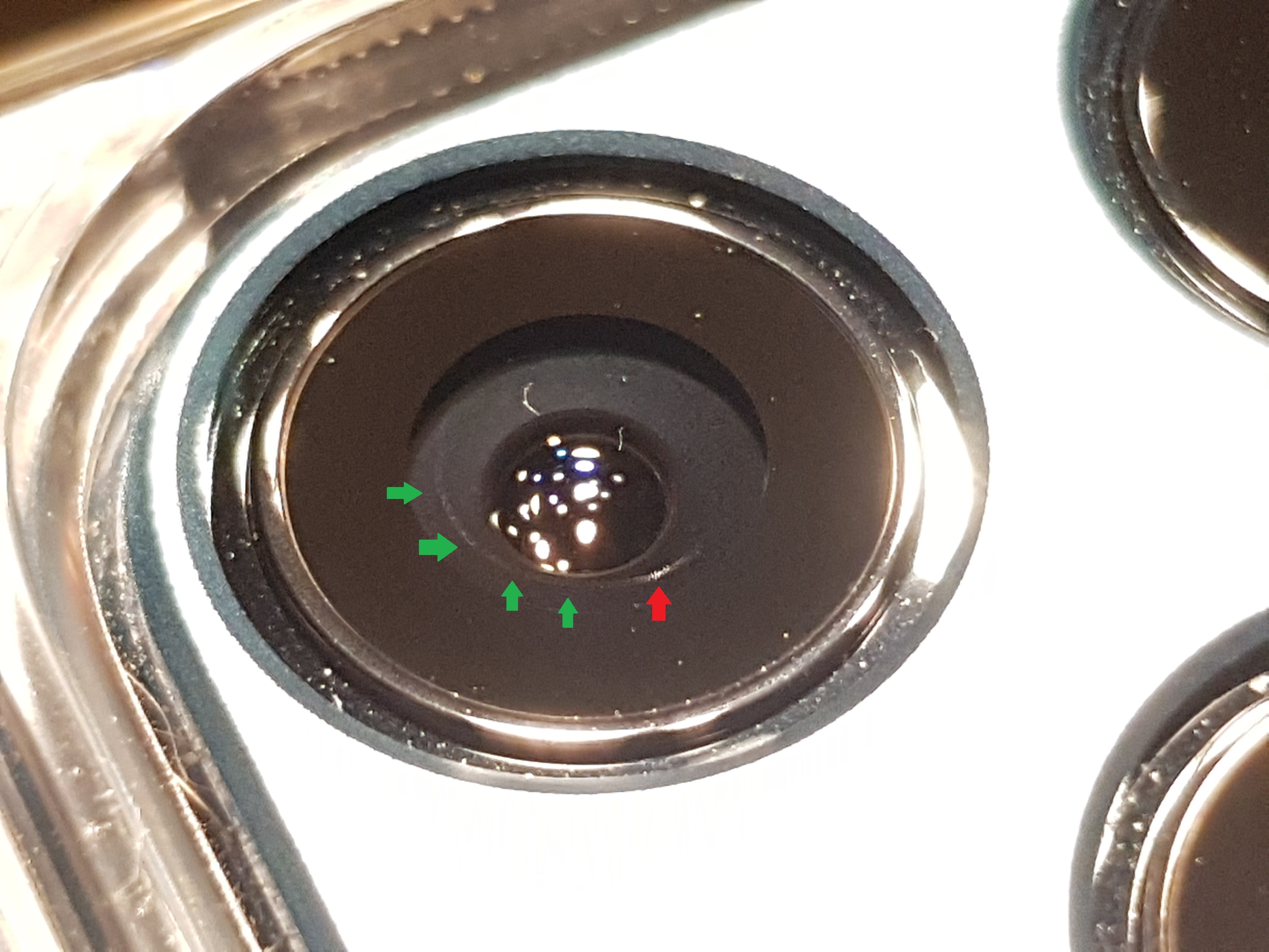 iPhone 12 Pro Max trail/scratch on main … Apple Community