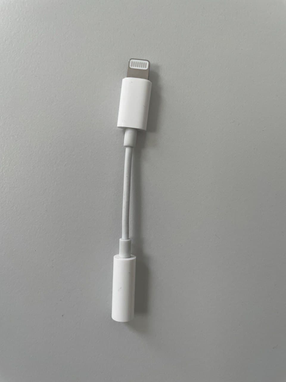My lightning to 3.5mm adapter is not work… - Apple Community