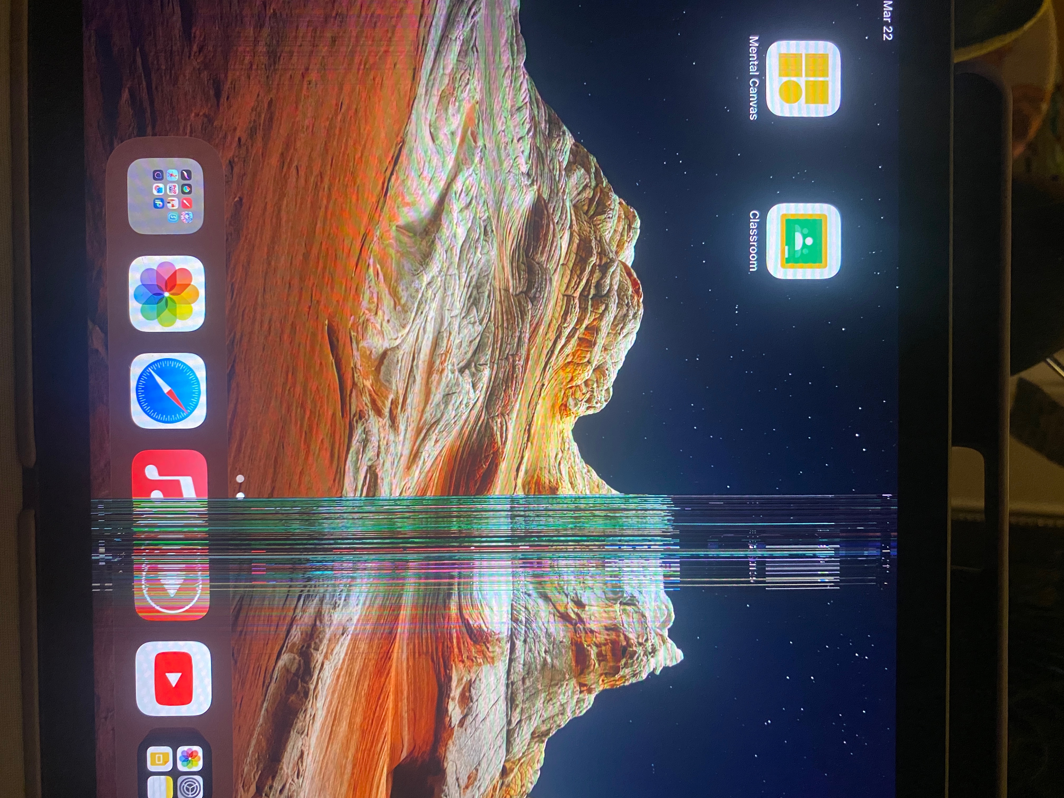 IPad screen glitching with horizontal lin Apple Community